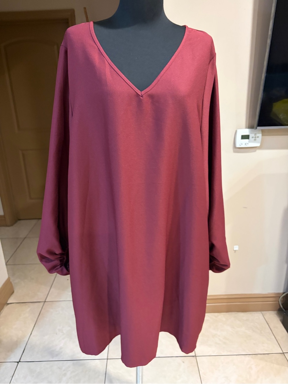 SHEIN V-Neck Long Sleeve Shift Dress in Rosewood